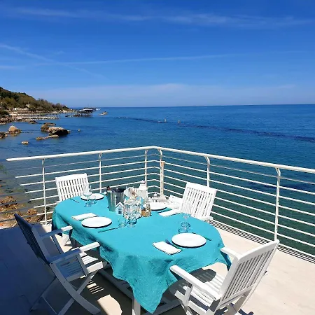 Casa Di Venere - *